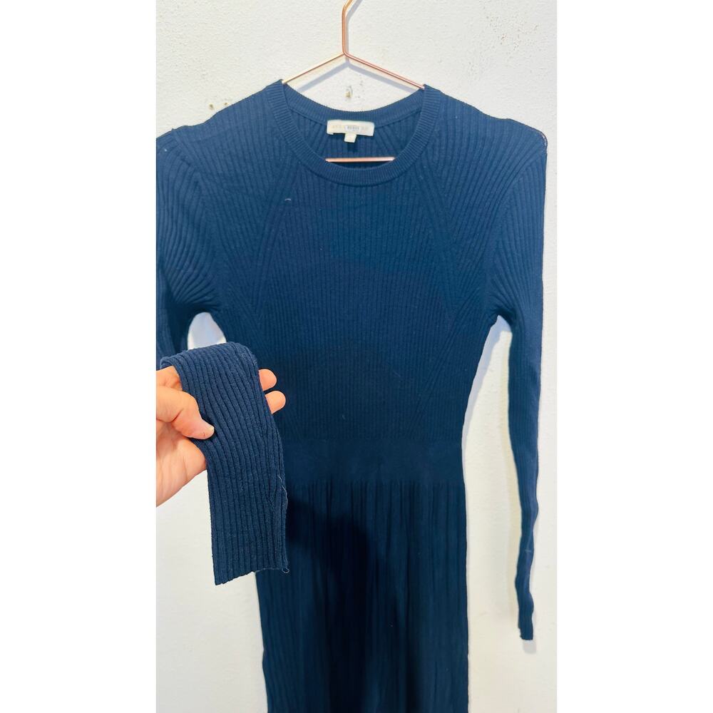 ANN MASHBURN Navy Blue Addie Long Sleeve Crew Neckline Sweater Dress sz Small - Picture 5 of 14